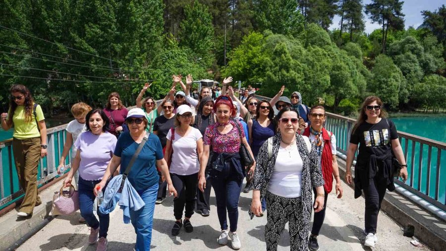 Tarsuslu Kadınlar ’sağlık İçin Hareket Et Günü’nü Doğada Kutladı