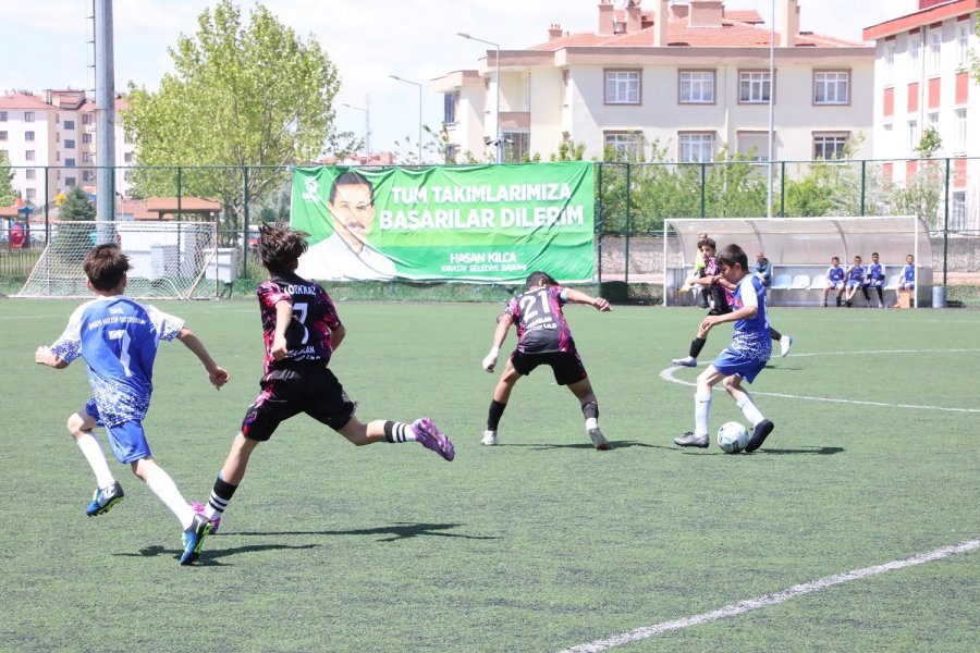 Karatay’da “3. Ortaokullar Arası Dostluk Ve Kardeşlik Futbol Turnuvası”” Başladı