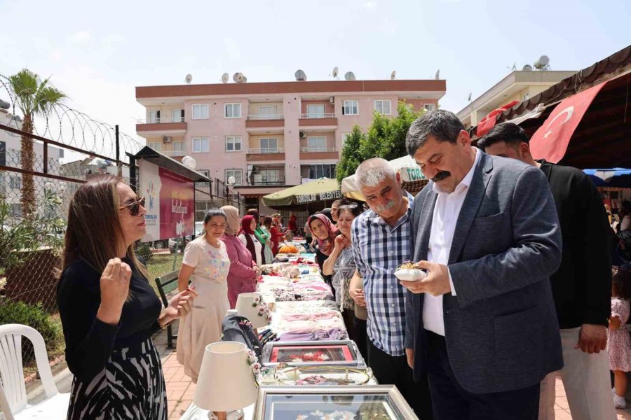 Başkan Yıldız, Kadın Kursiyerlerle Anneler Günü Etkinliğinde Buluştu