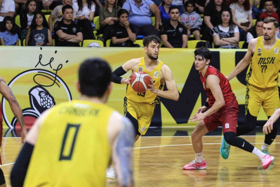 Türkiye Basketbol Ligi: Mersin Büyükşehir Belediyesi: 79 - Gaziantep Basketbol: 77