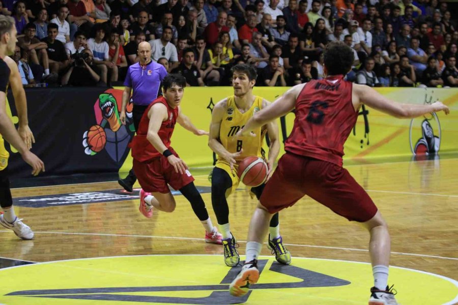 Türkiye Basketbol Ligi: Mersin Büyükşehir Belediyesi: 79 - Gaziantep Basketbol: 77