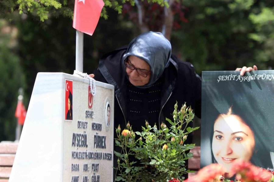 Kayseri’nin İlk Kadın Şehidinin Annesinin Buruk Anneler Günü