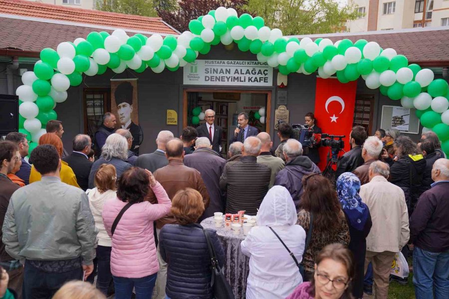 Mustafa Gazalcı Kitaplığı Açıldı