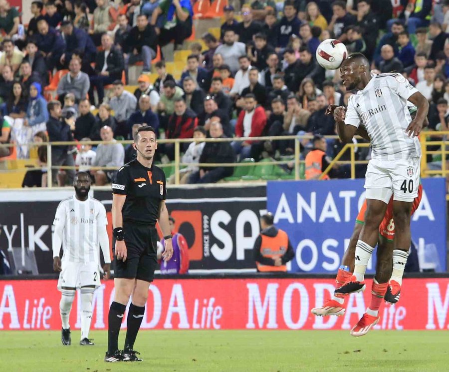 Trendyol Süper Lig: Alanyaspor: 1 - Beşiktaş: 1 (maç Sonucu)