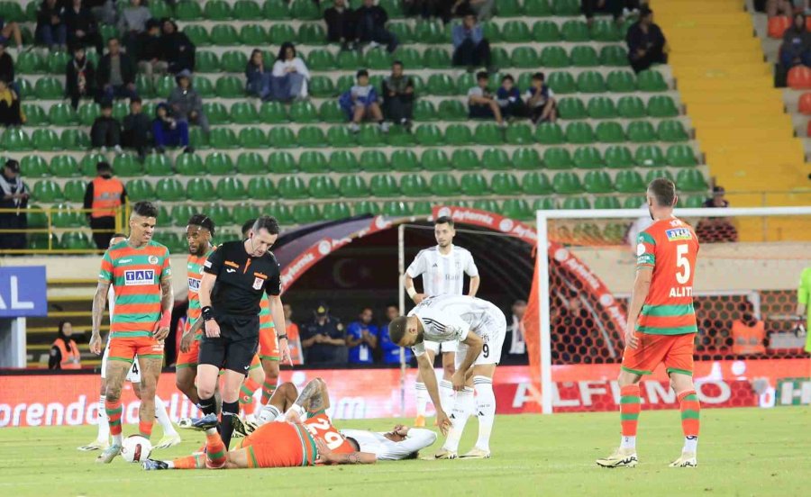 Trendyol Süper Lig: Alanyaspor: 1 - Beşiktaş: 1 (maç Sonucu)