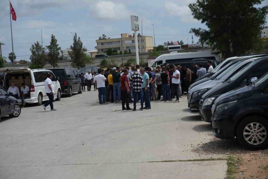 Antalya’da Korsan Taşımacılık, Vip Taşımacılığa Kontak Kapattırdı