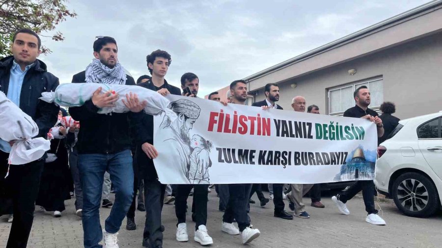 Eskişehir Osmangazi Üniversitesinde Filistin’e Destek Yürüyüşü Gerçekleştirildi