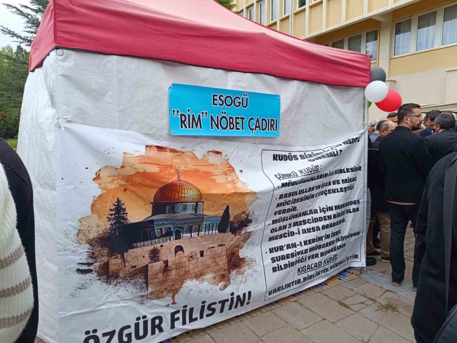 Eskişehir Osmangazi Üniversitesinde Filistin’e Destek Yürüyüşü Gerçekleştirildi