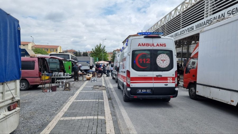 Pazarcılar Arasında Kız Alıp Verme Meselesinden Dolayı Kavga: 1’i Silahla, 4 Yaralı