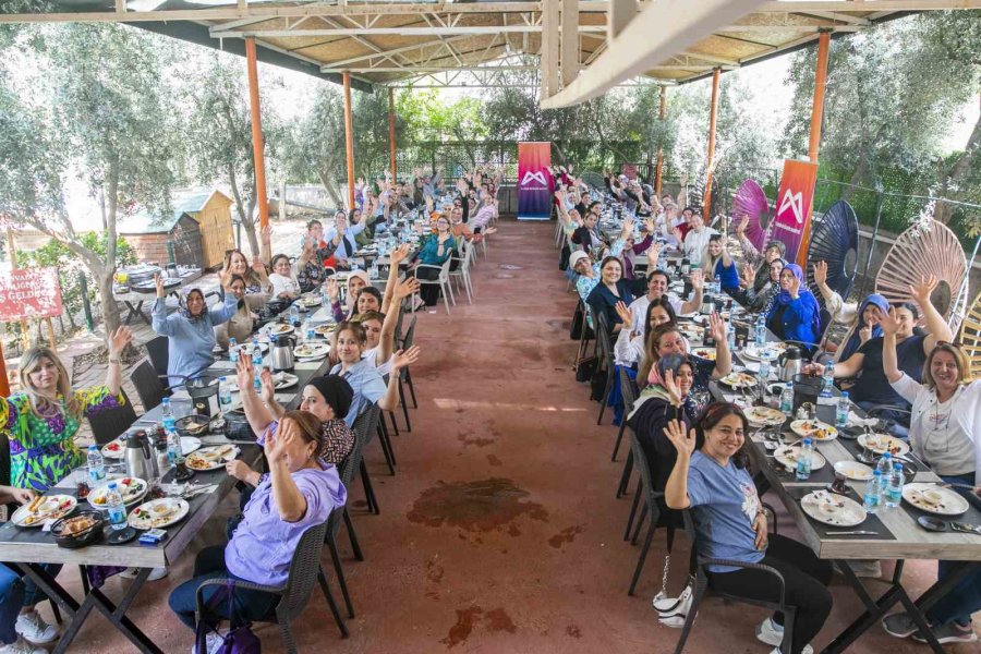 ’anneler Günü’, Mersin’in Dört Bir Yanında Kutlandı