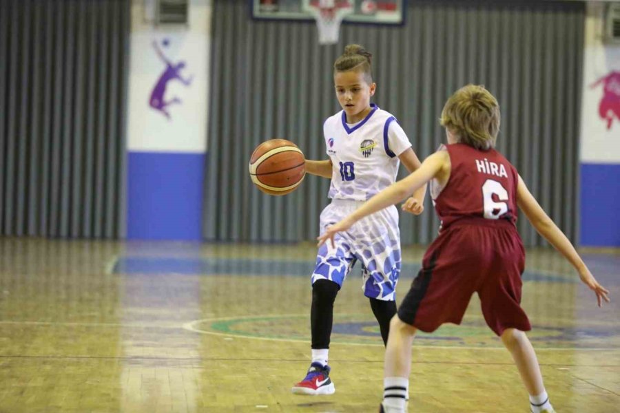 Odunpazarı Belediyesi, 19 Mayıs Spor Şenliği İle Genç Basketbolcuları Buluşturdu