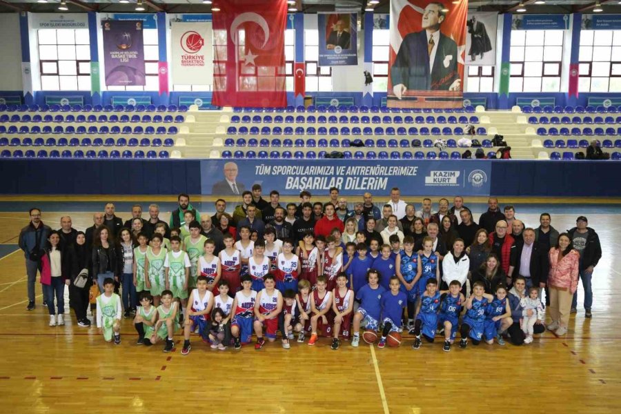 Odunpazarı Belediyesi, 19 Mayıs Spor Şenliği İle Genç Basketbolcuları Buluşturdu