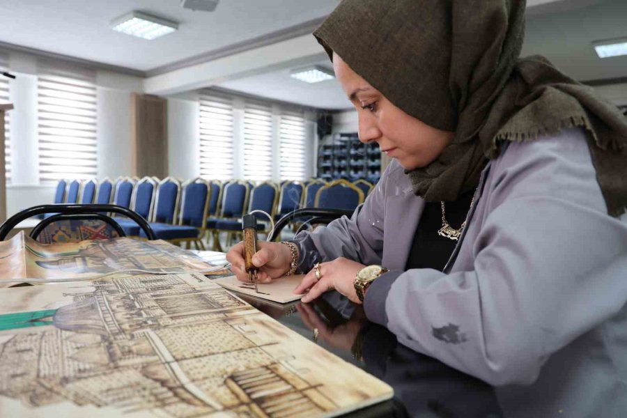 Çocukluk Hayali Kudüs’e Gidemeyince 6 Ayda Ahşaba Hayalini Yaktı