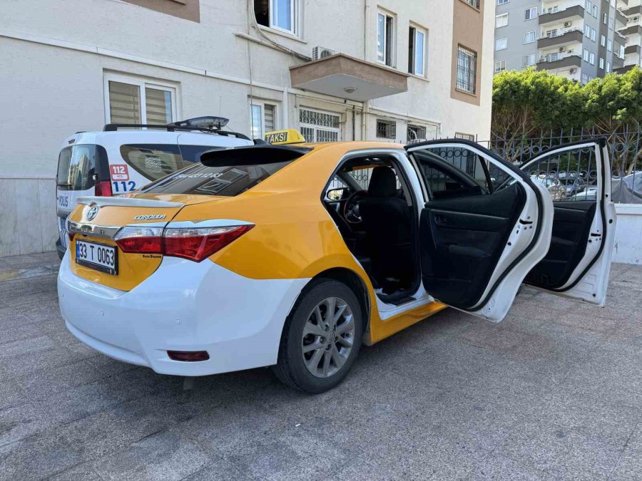 Mersin’de Taksiciyi Alıkoyan Biri Kadın 2 Kişi Yakalandı
