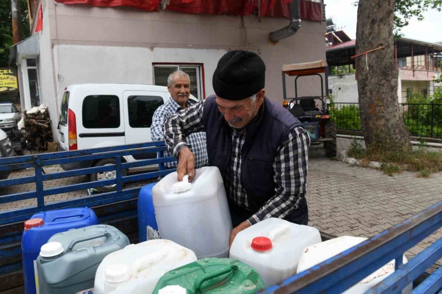 Mersin’de Organik Solucan Gübresi Çiftçilere Ulaşıyor