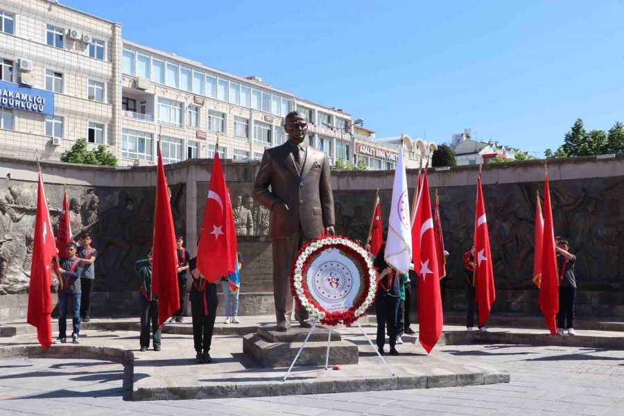 Gençlik Haftası Kayseri’de Dolu Dolu Geçecek