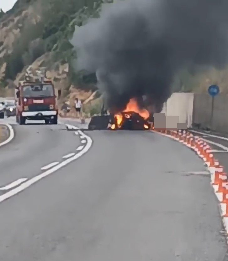 Antalya’da Alev Alan Otomobildeki Polonyalı Çift Hayatını Kaybetti