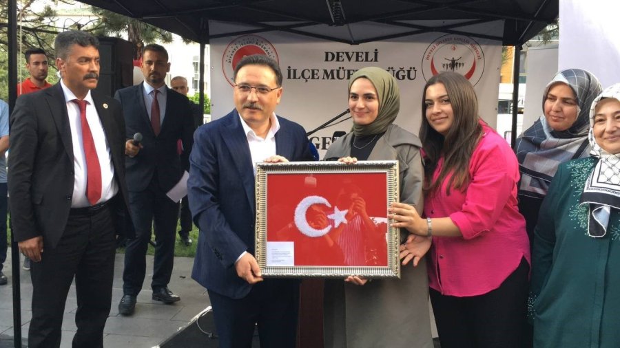 Vali Çiçek: "bu Gençliği Kimseye Teslim Etmeyiz"