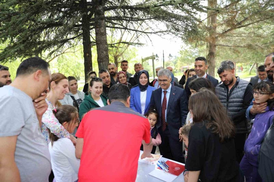 Niğde’de ’yönüm Aile, Yolum Doğa’ Oryantiring Etkinliği Düzenlendi