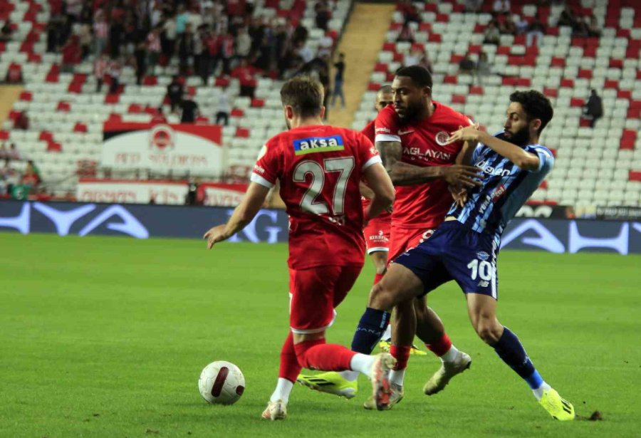 Trendyol Süper Lig: Antalyaspor: 1 - Adana Demirspor: 0 (ilk Yarı)