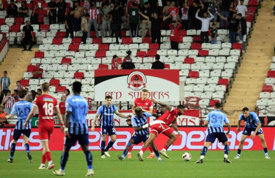 Trendyol Süper Lig: Antalyaspor: 1 - Adana Demirspor: 0 (ilk Yarı)