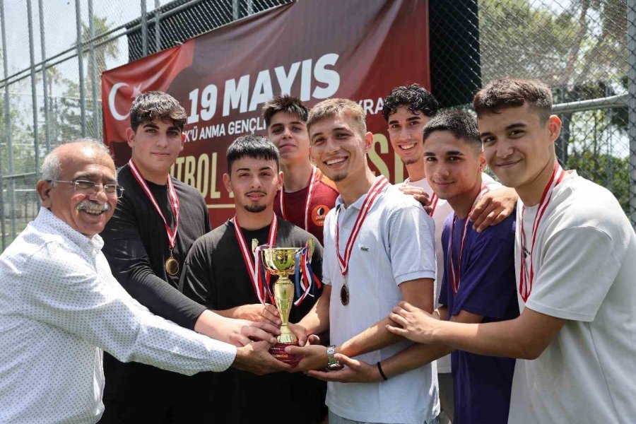 19 Mayıs Futbol Turnuvası Sona Erdi