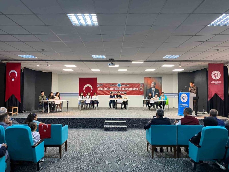 Eskişehir Türk Ocağı 2024 Milli Kültür Bilgi Yarışmasının Final Etapları Düzenlendi