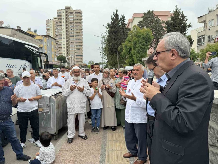 Mersin’den 39 Hacı Adayı Dualar Eşliğinde Kutsal Topraklara Uğurlandı