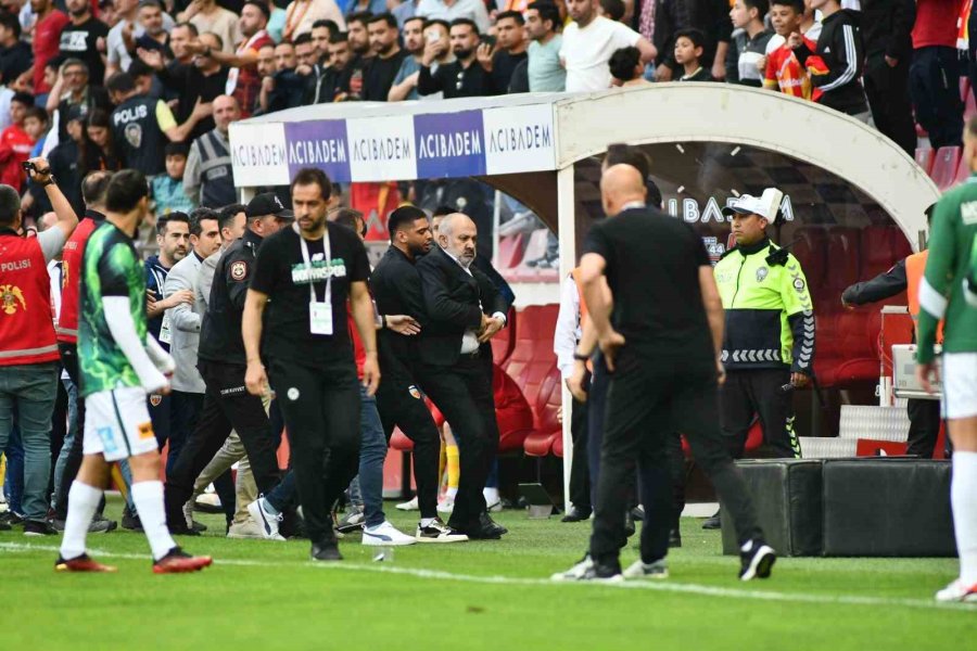 Trendyol Süper Lig: Kayserispor: 0 - Konyaspor: 0 (maç Devam Ediyor)