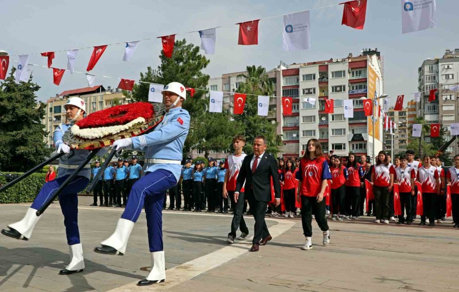 Büyükşehir Belediyesi’nde 19 Mayıs Coşkusu