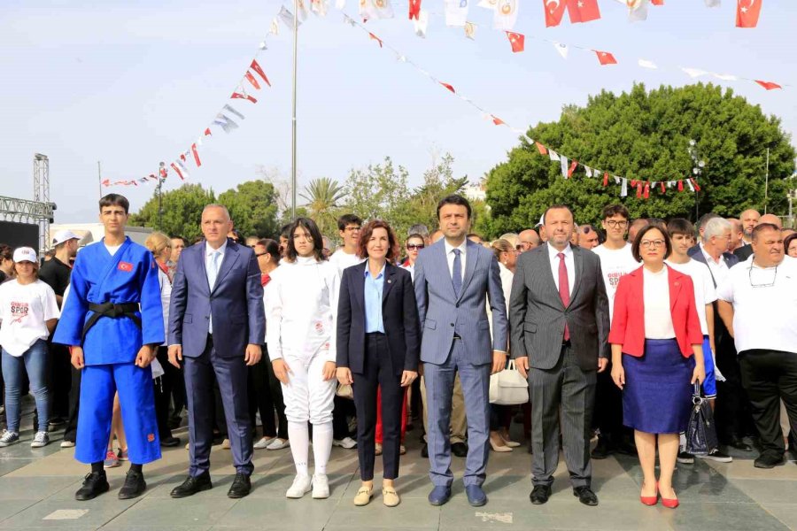 Antalya’da 19 Mayıs Coşkusu