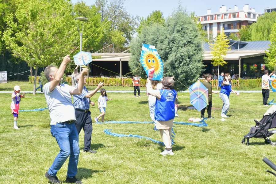 Eskişehir Gençlik Ve Spor İl Müdürlüğü Gençlik Şenliği Düzenledi