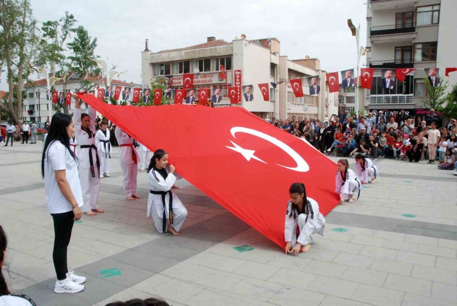 Akşehir’de 19 Mayıs Coşkusu