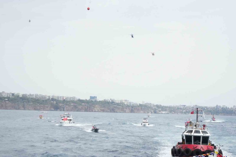 Antalya’da Deniz Korteji