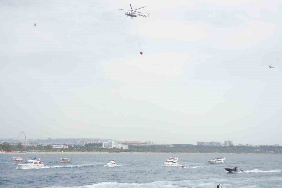 Antalya’da Deniz Korteji