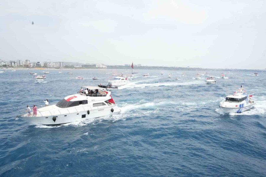 Antalya’da Deniz Korteji