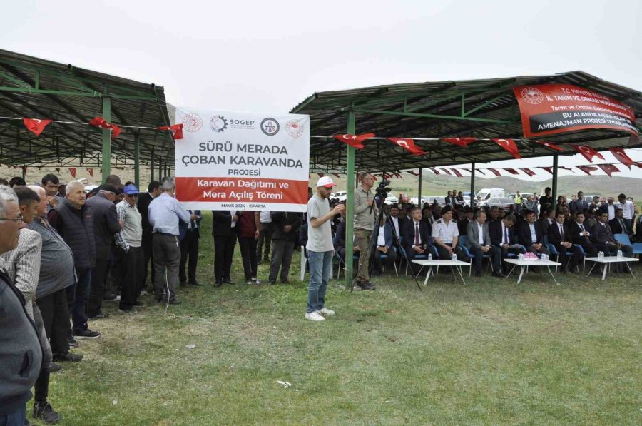 Isparta’da 15 Çobana Karavan Hediye Edildi