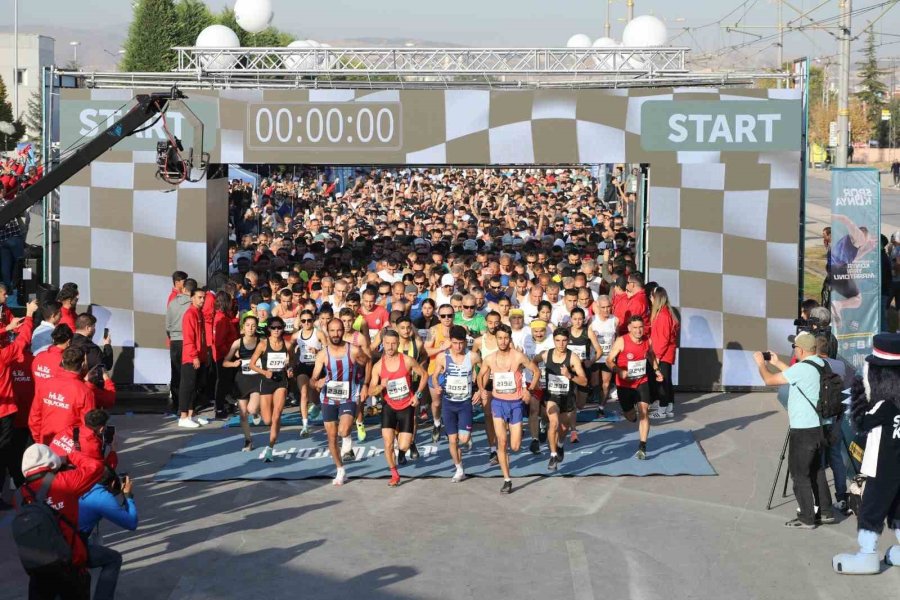 Başkan Altay Tüm Sporseverleri Konya Yarı Maratonuna Davet Etti