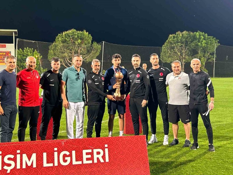 Kayserispor U17 Takımı Üçüncü Oldu