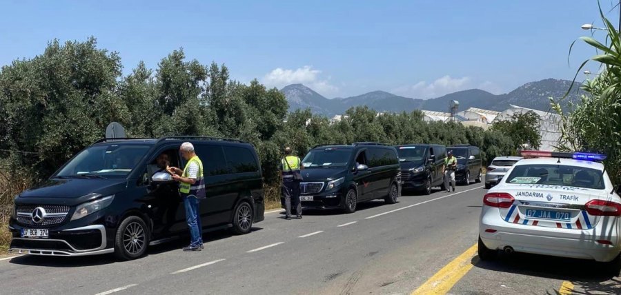 Gazipaşa’da Korsan Taşımacılık Denetlendi