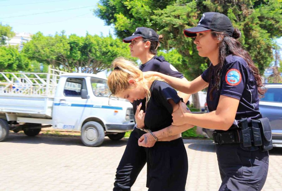 Sevgilisine Tokat Atan Arkadaşını Öldürdü, "ona Tokat Atıp Silahı Doğrultunca Dayanamadım" Dedi