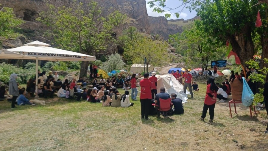 Kocasinan Gençlik Kulübü, Kamp Etkinliğiyle Eşsiz Bir Gün Yaşadı