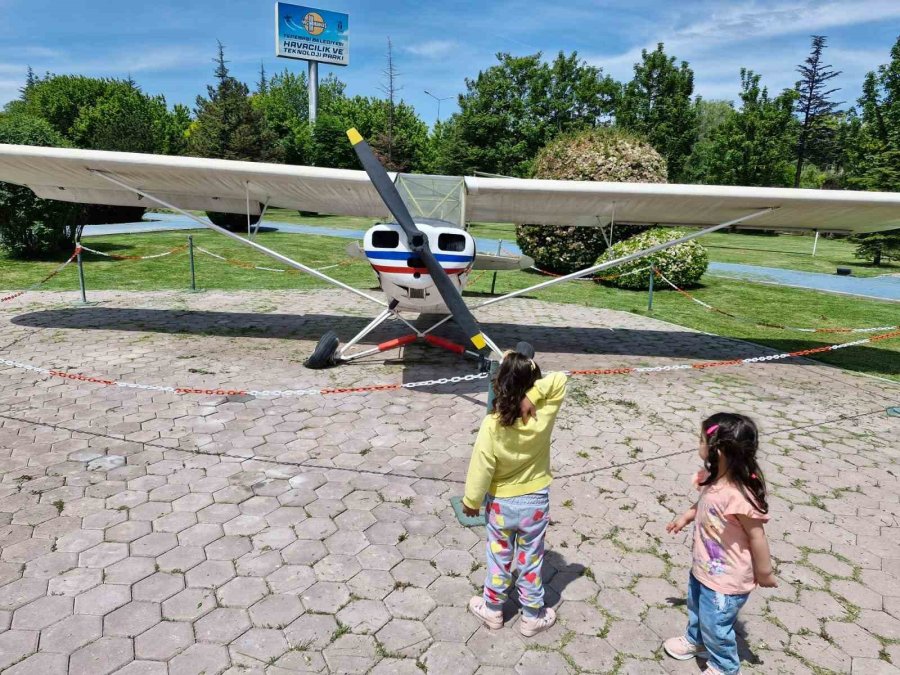 Ahmet Ara Engelsiz Kreş’te Minikler Yaşayarak Öğreniyor