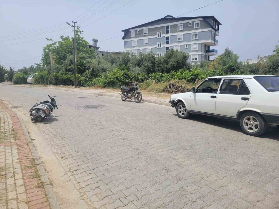 Gözüne Arı Çarpan Motosiklet Sürücüsü Hastanelik Oldu