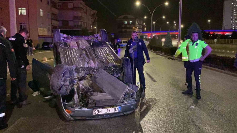 Karaman’da Kontrolden Çıkan Otomobil Devrildi: 1 Yaralı