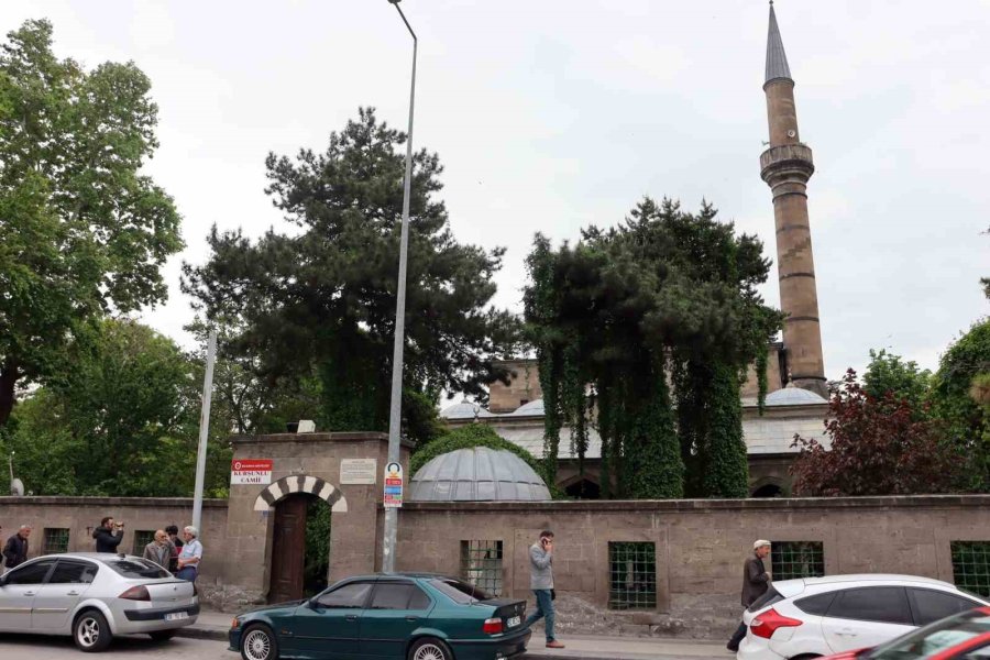 Kayserili Mimar Sinan’ın Yaptığı Cami 451 Yıldır İhtişamını Koruyor