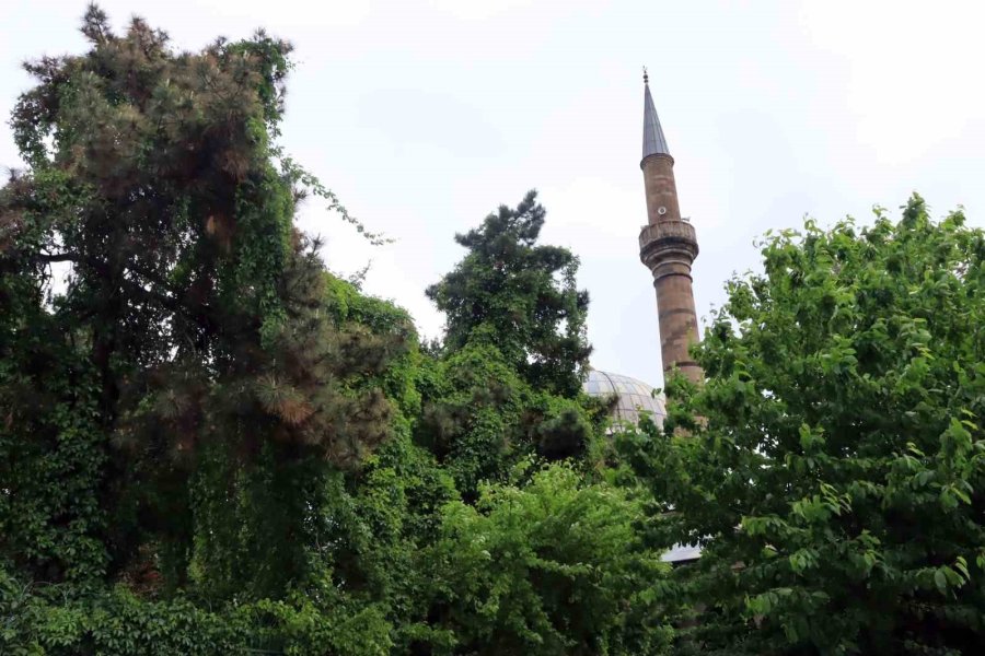 Kayserili Mimar Sinan’ın Yaptığı Cami 451 Yıldır İhtişamını Koruyor