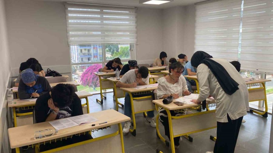 Kepez’in Yks Kurs Kayıtları Başladı