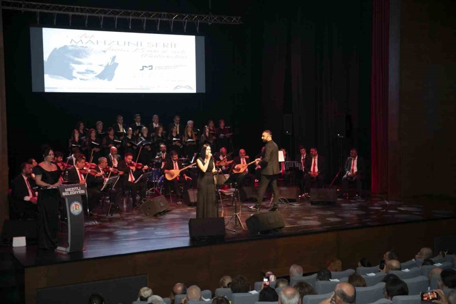 Mersin’de Aşık Mahzuni Şerif Konserle Anıldı