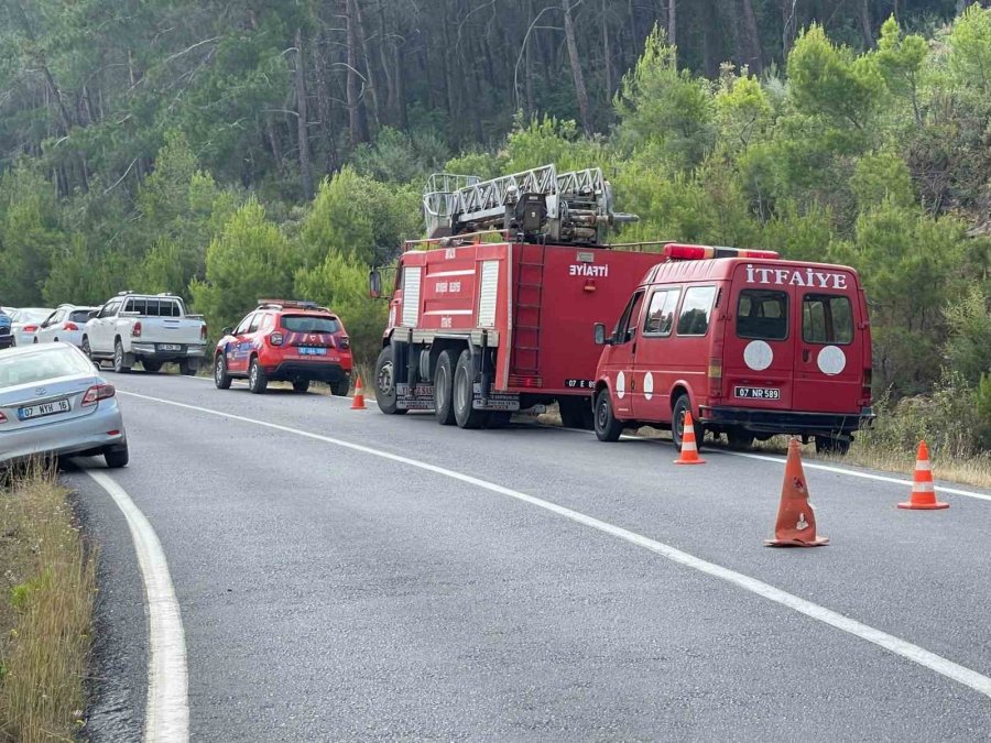 Bahçe İşinden Dönen Aile Kamyonetle Şarampole Yuvarlandı: 1 Ölü, 1’i Çocuk 3 Yaralı